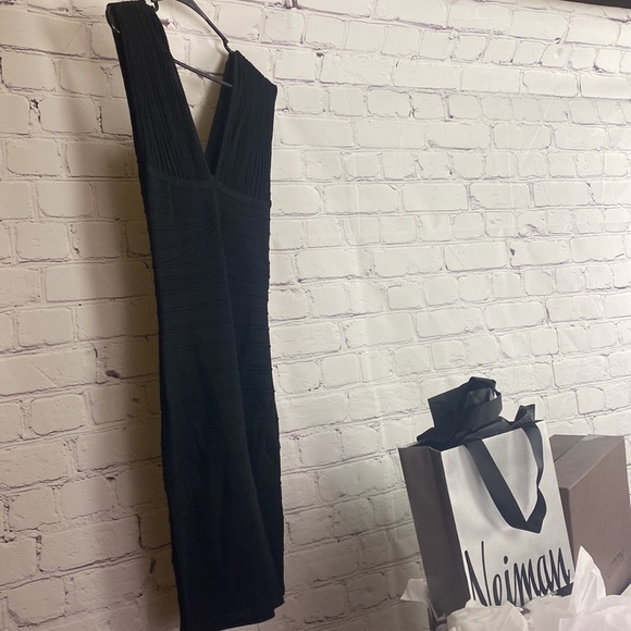 Wow Couture Sleeveless thick body conscious size S ( Small) thick material. - Picture 5 of 6